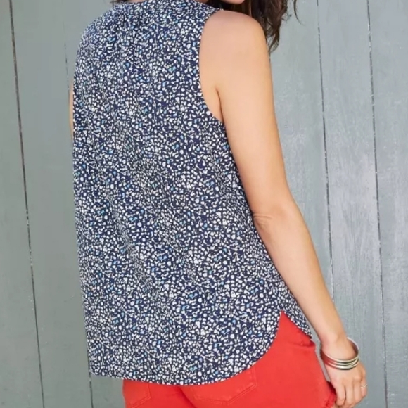 Beauitful Universal Thread FloralHenley Tank Top - Picture 5 of 7